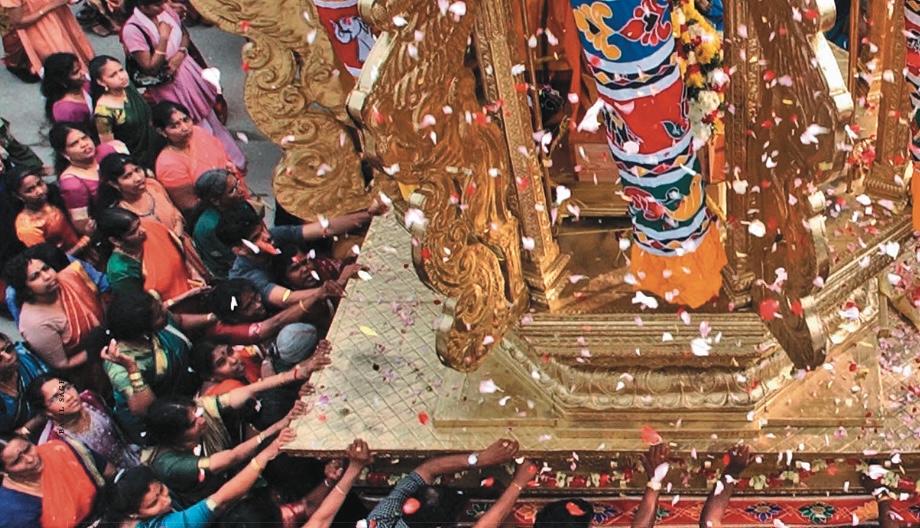 Toronto, Canada: Hinduism Arrives In Style