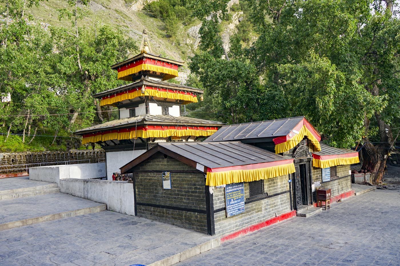 Exploring the Kali Gandaki River and Muktinath Temple