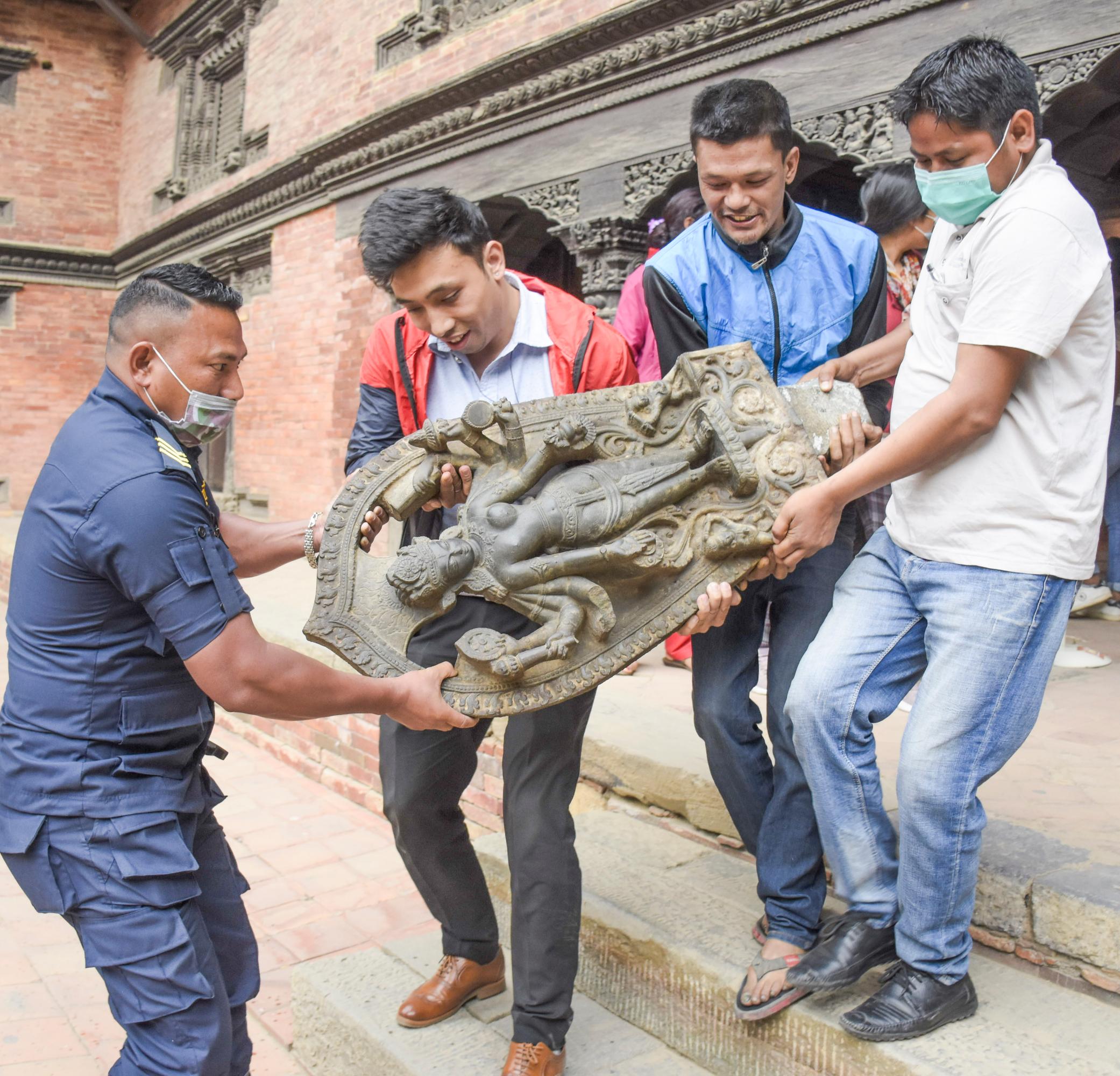 lain singh bangdel/stolen images of nepal